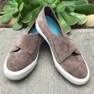 Seavees Melrose wrap suede sneaker